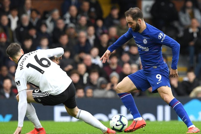 库里一次看似普通的扣篮为何可能被判违例？