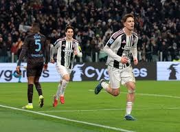 莱斯特城球迷赴意大利观战瓦尔迪比赛并合影